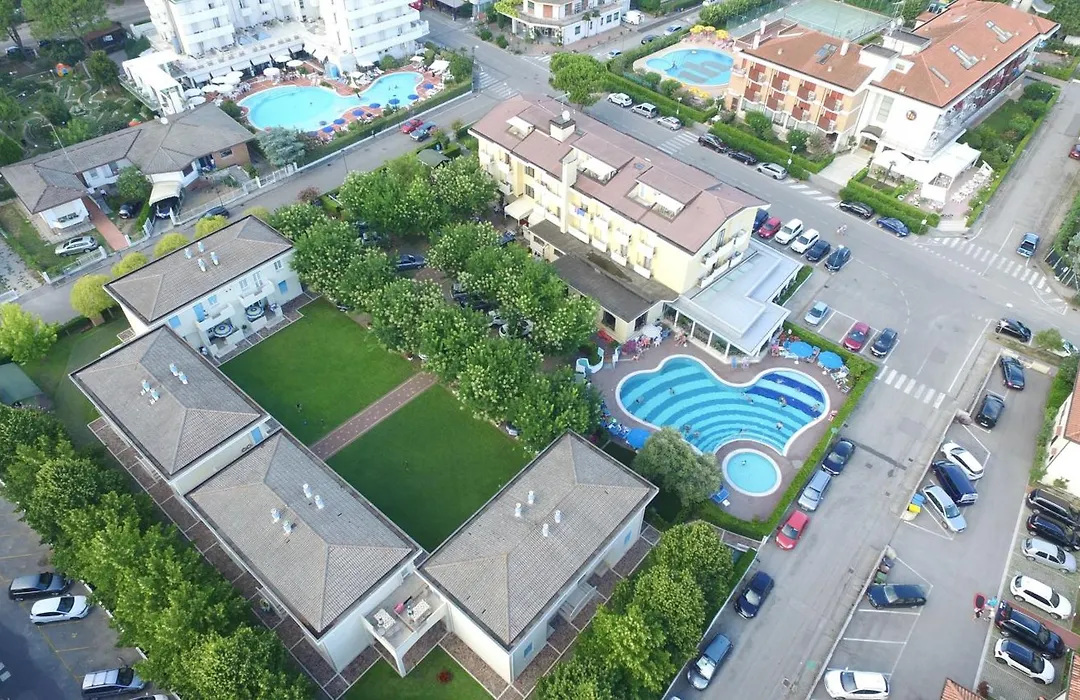 Junior Family Hotel-1